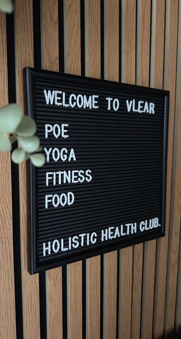 Longevity Praxis Stuttgart Eingangsschild